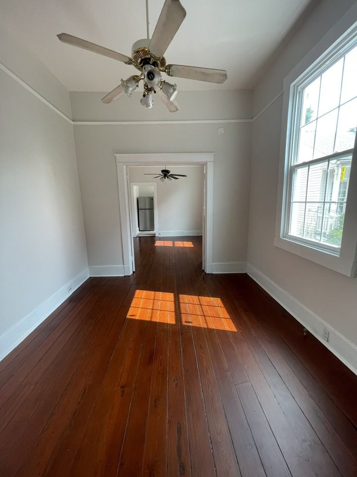4419 Coliseum St #C - Photo 2 of 16