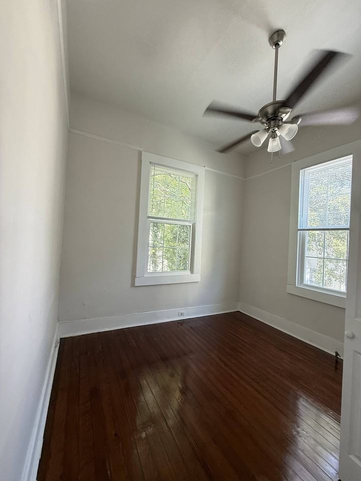 4419 Coliseum St #C - Photo 5 of 16