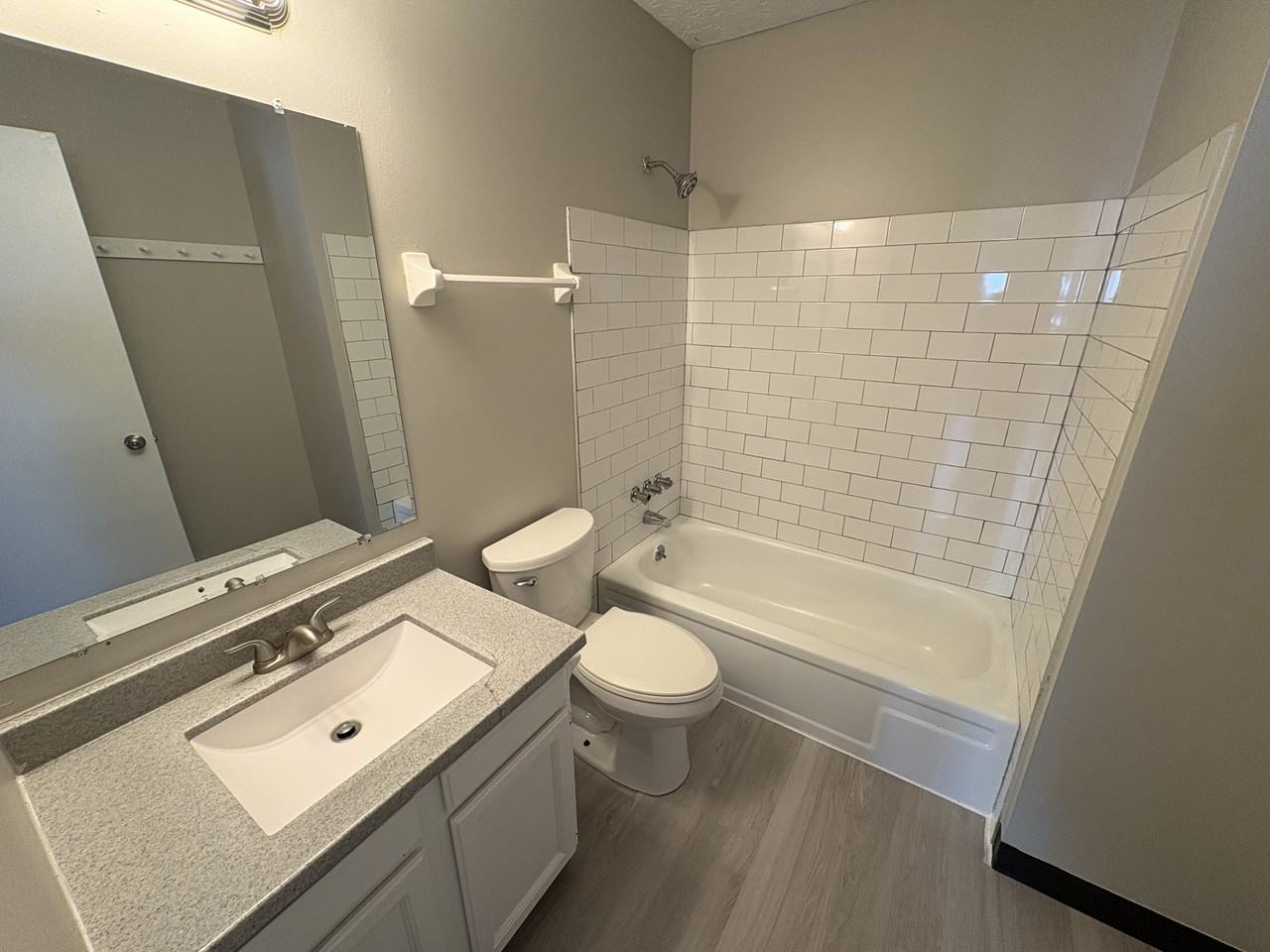 406 Seranade St #1 - Photo 6 of 11