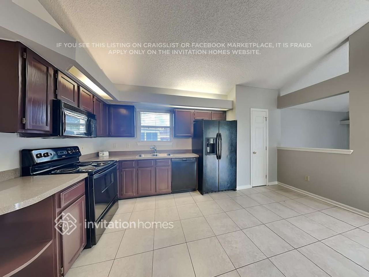 11302 Monument Landing Blvd - Photo 6 of 17