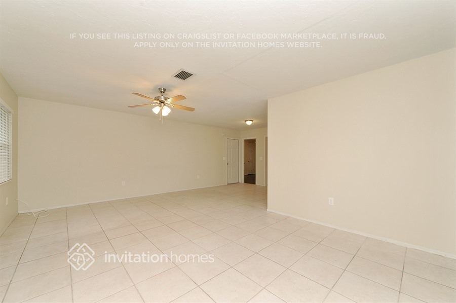 3619 York Dr W - Photo 3 of 20