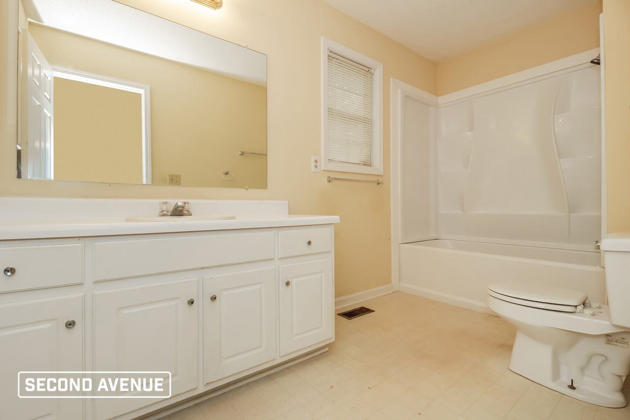 430 Eagles Nest Cir - Photo 7 of 11