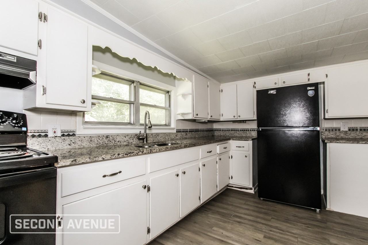 1908 Long 12th St - Photo 6 of 16