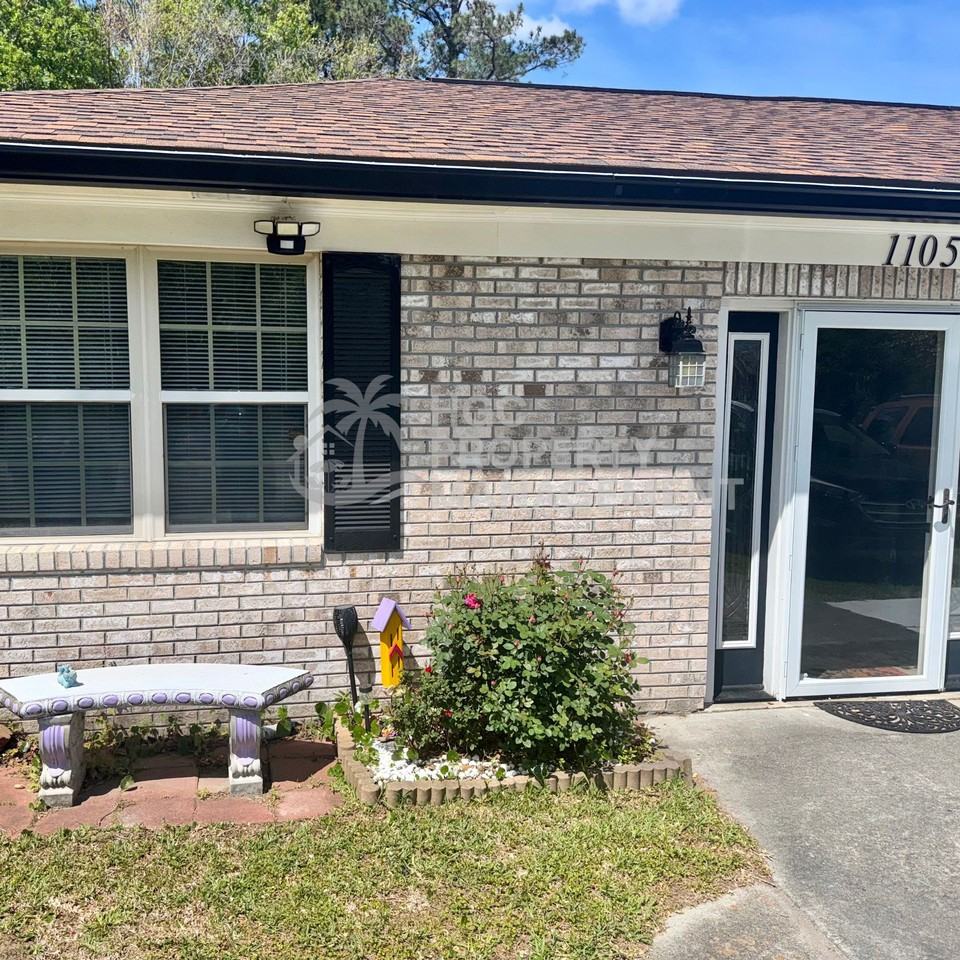 1105 Kenningston St #1 - Photo 2 of 28