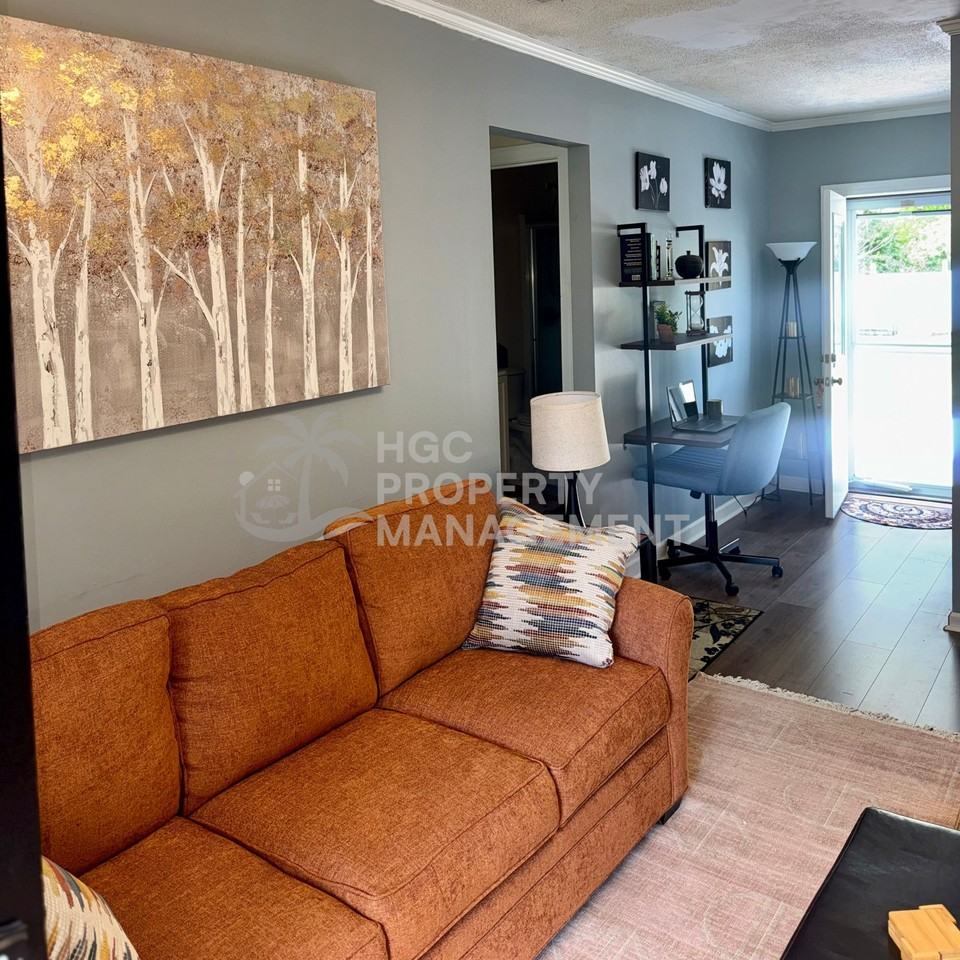 1105 Kenningston St #1 - Photo 6 of 28