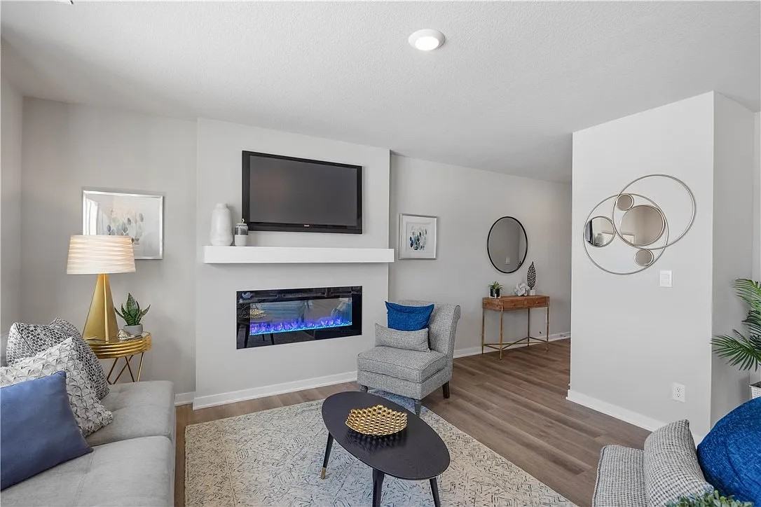 305 Juniper Dr #0 - Photo 7 of 15