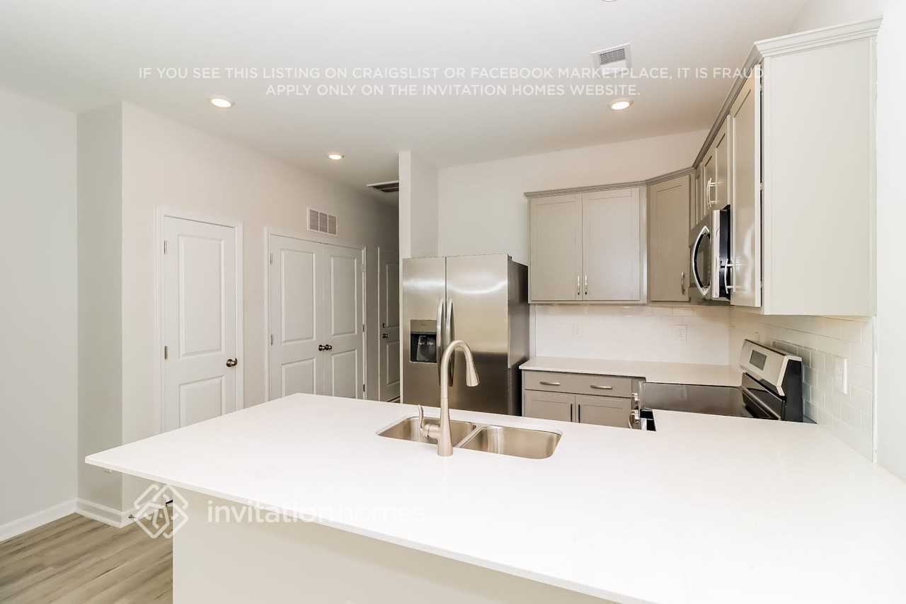1841 Commerce Dr - Photo 6 of 15