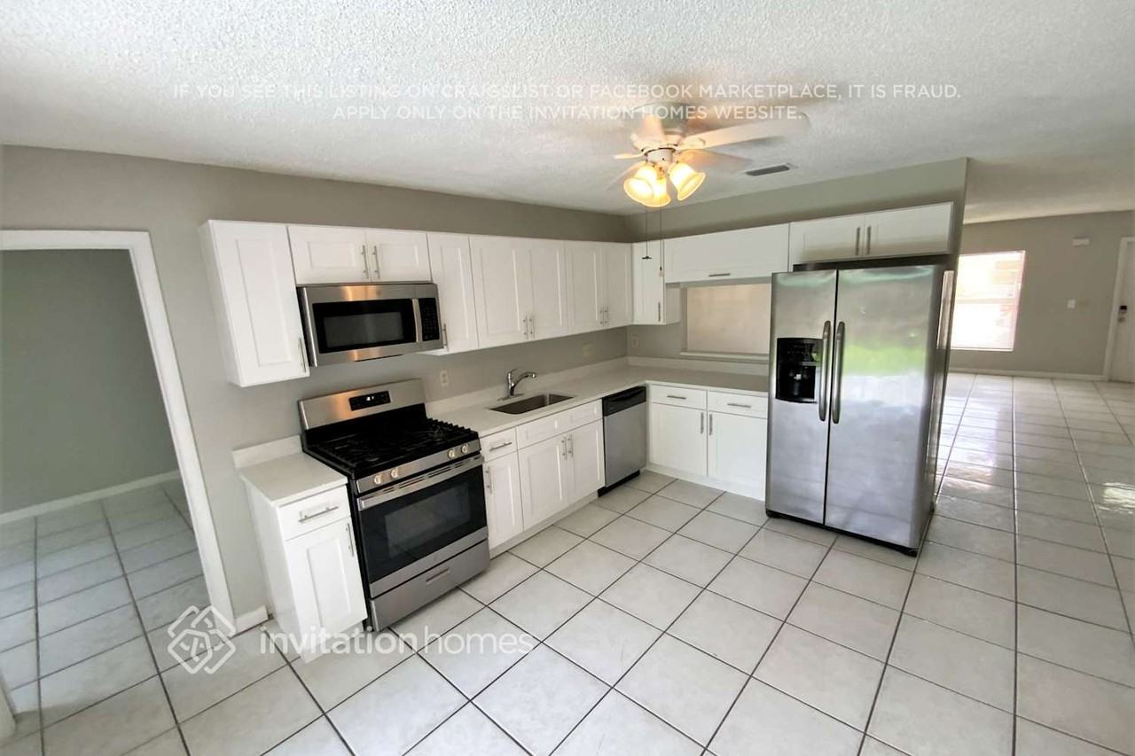 5885 Eddy Ct - Photo 7 of 16