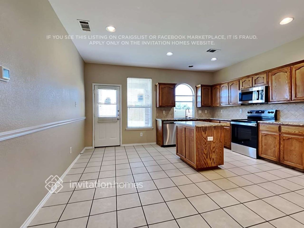 1233 Juniper Ln - Photo 6 of 23