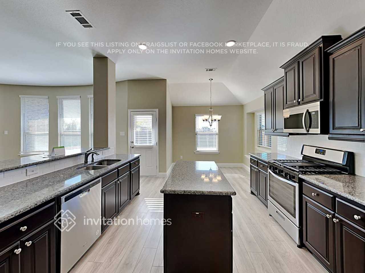 1729 Bertino Way - Photo 6 of 21