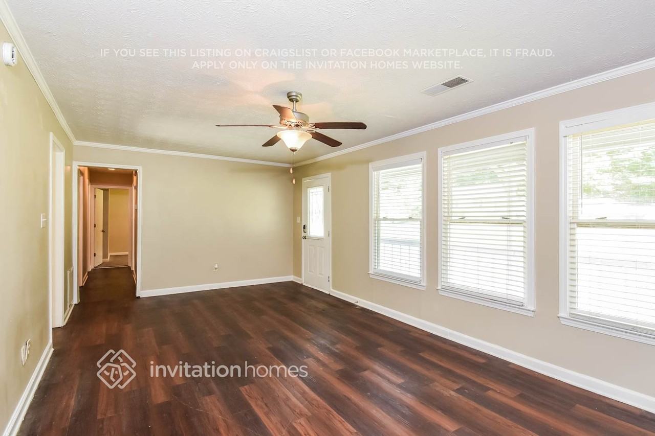 3080 Palomino Dr - Photo 4 of 17