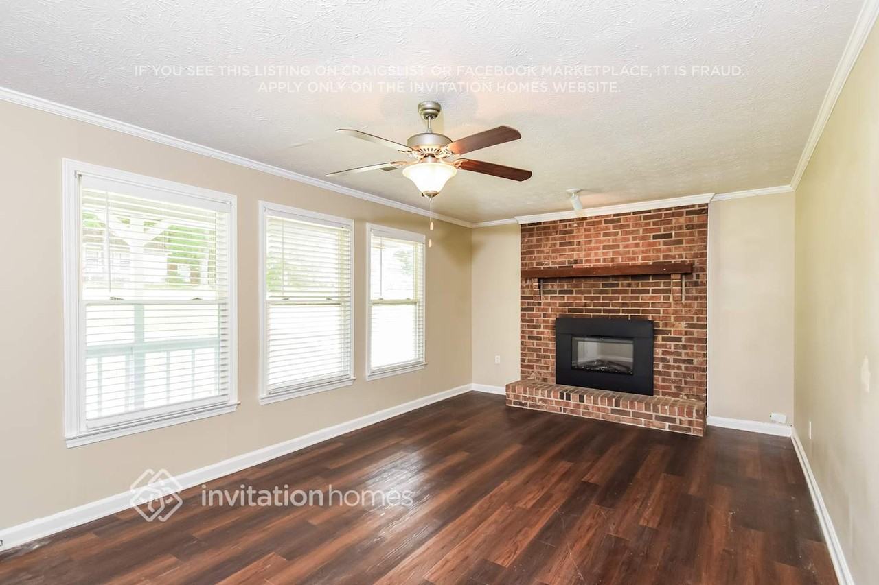 3080 Palomino Dr - Photo 5 of 17