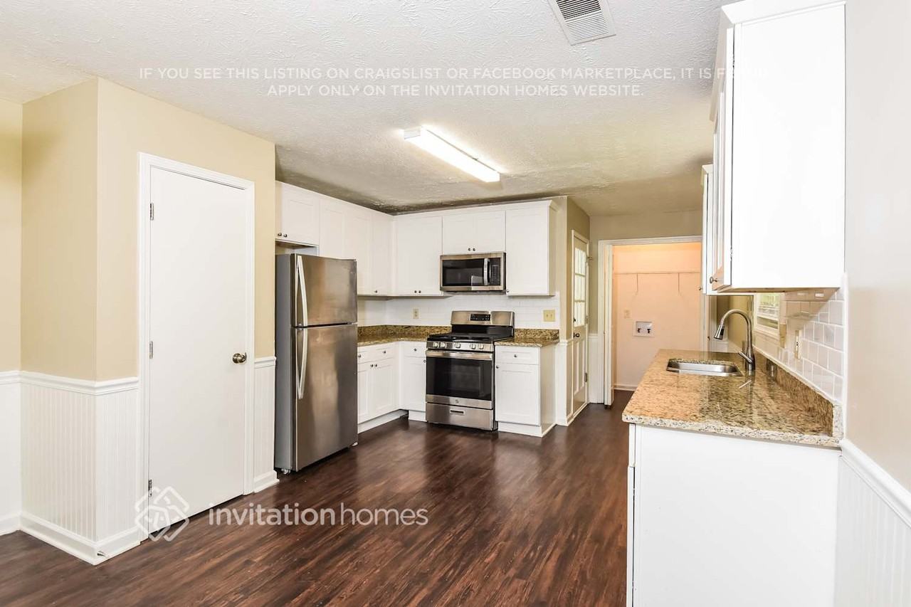 3080 Palomino Dr - Photo 7 of 17