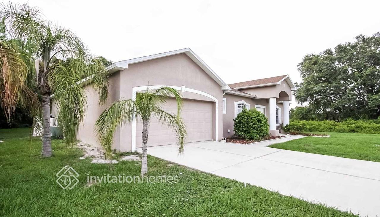 6048 Hornbuckle Blvd - Photo 2 of 22