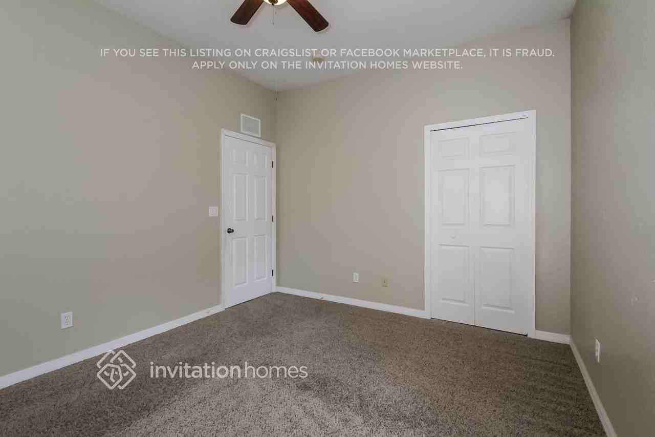 6048 Hornbuckle Blvd - Photo 6 of 15