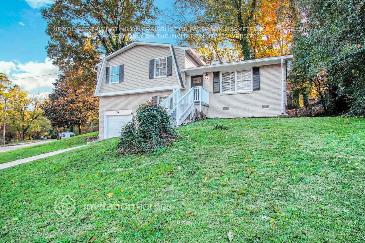 1658 Pine Glen Cir - Photo 3 of 26