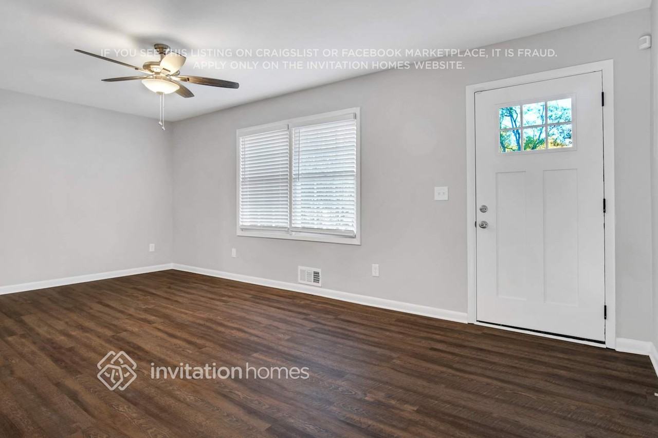 1658 Pine Glen Cir - Photo 5 of 26