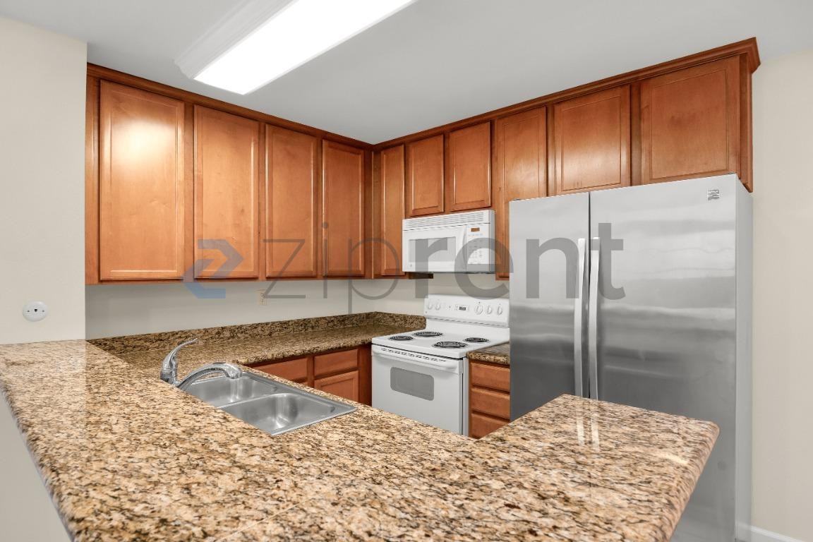 3454 Castle Glen Dr #226 - Photo 6 of 19