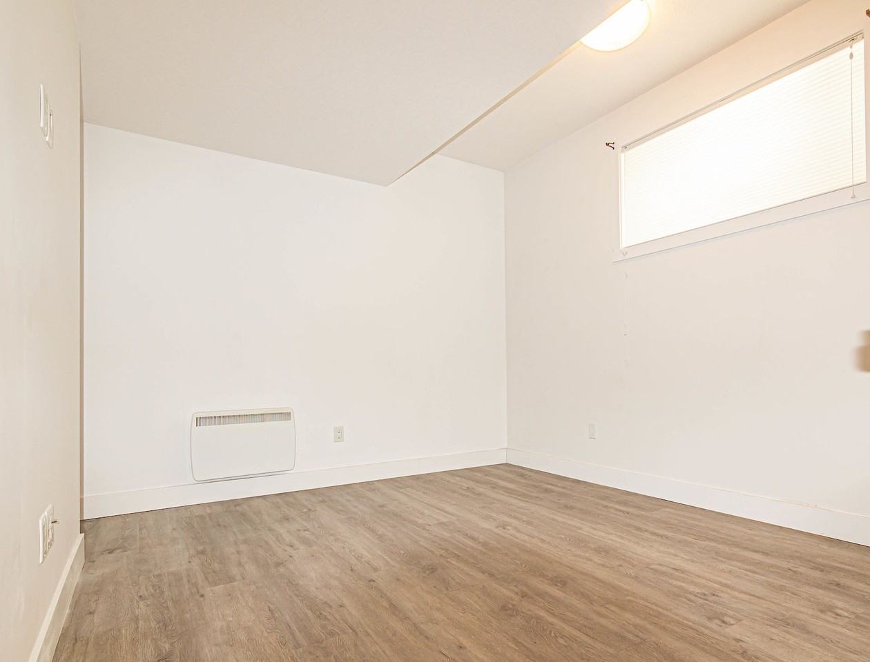 Lynwood Skinny Homes - Photo 6 of 8