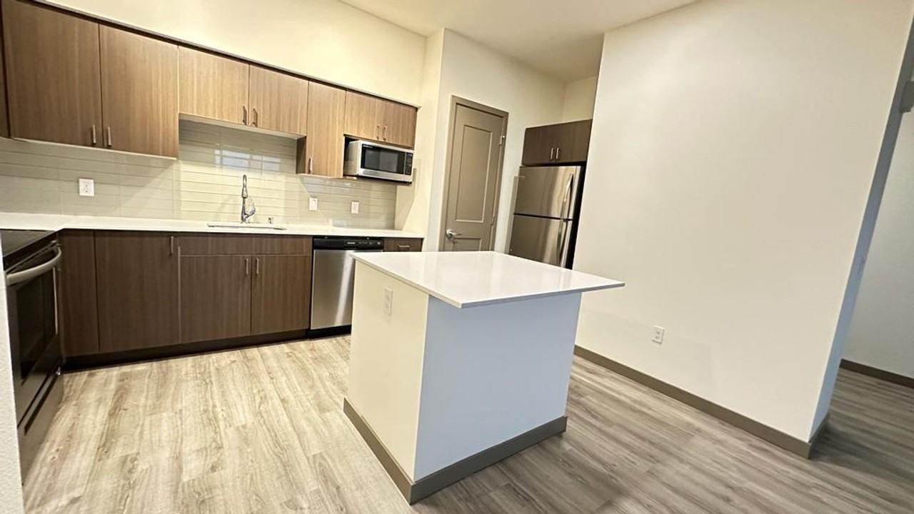 16224, Meadow Road - Photo 5 of 14