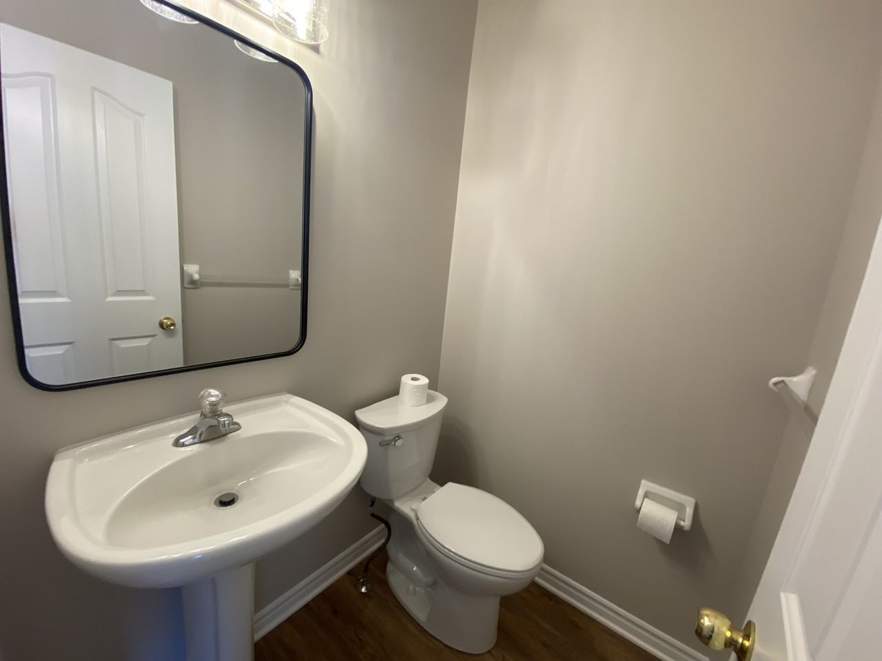 1228 Cyprus Rd - Photo 7 of 30