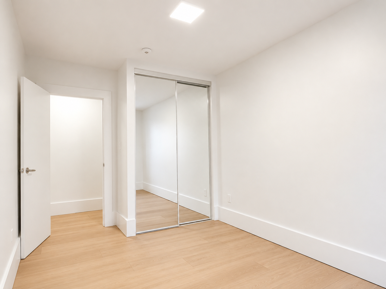 310 Roncesvalles Avenue - Photo 5 of 12