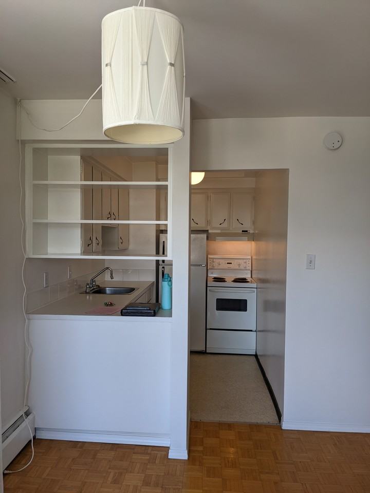 5450 Vine Street #303 - Photo 4 of 5
