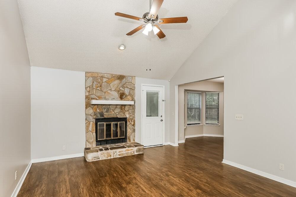 8315 Crosswind Rd - Photo 4 of 17