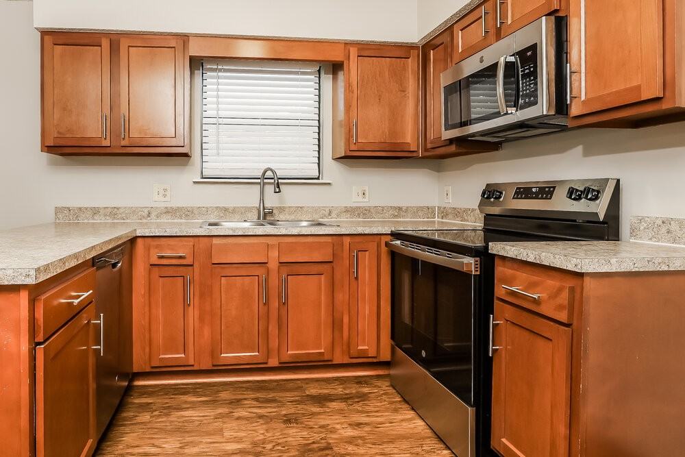 8315 Crosswind Rd - Photo 7 of 17