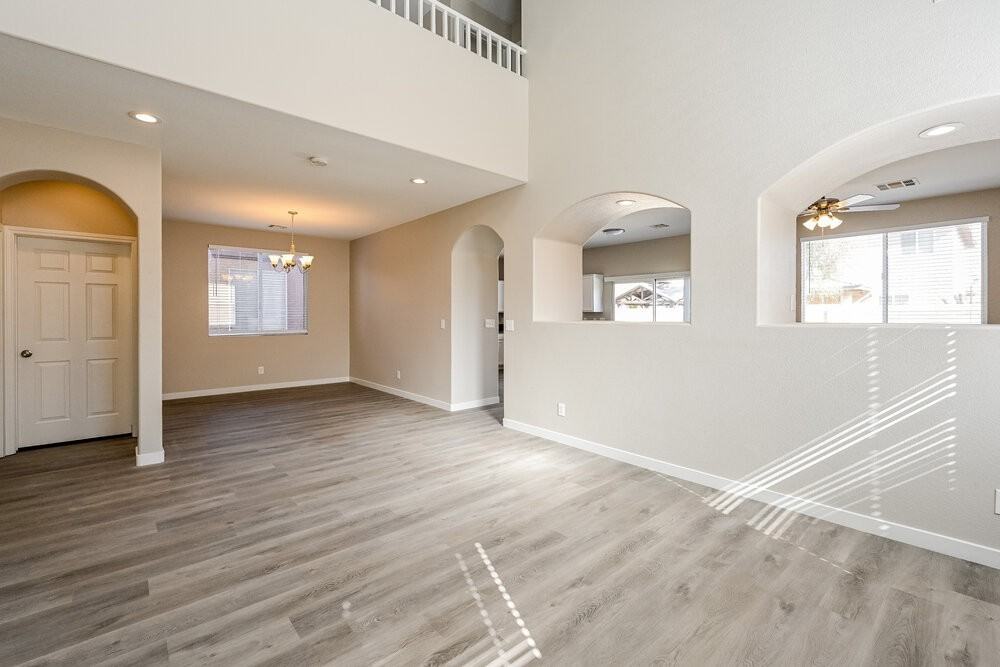 9532 Flying Eagle Ln - Photo 4 of 17