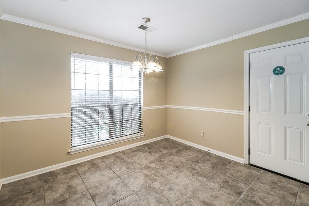 6659 Valerie Dr - Photo 6 of 16