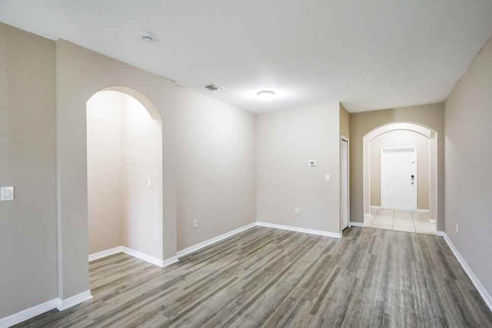 10821 Sw 232nd St - Photo 5 of 16