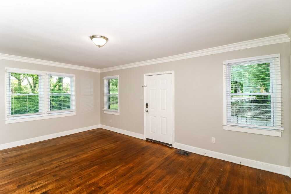 5447 Park Ave - Photo 7 of 20