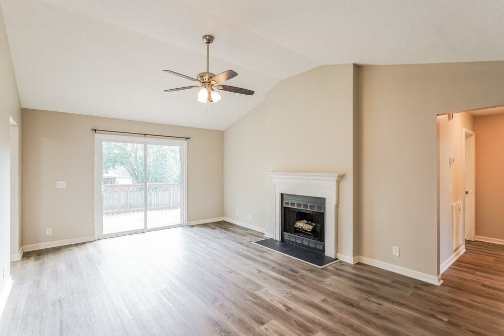 404 Sorensen Way - Photo 4 of 16