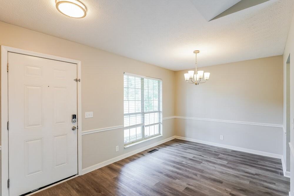 404 Sorensen Way - Photo 5 of 16