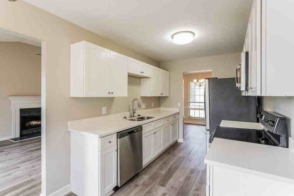 404 Sorensen Way - Photo 7 of 16