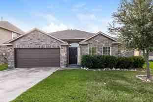 1902 Walnut Green Cir - Photo 1 of 1