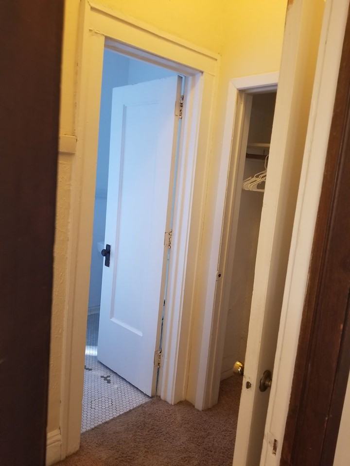 Yale Place Apartments - Photo 6 of 12
