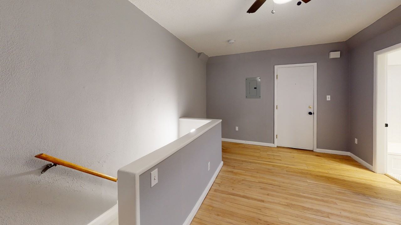 1750 North Pearl Street #5 - Photo 3 of 17