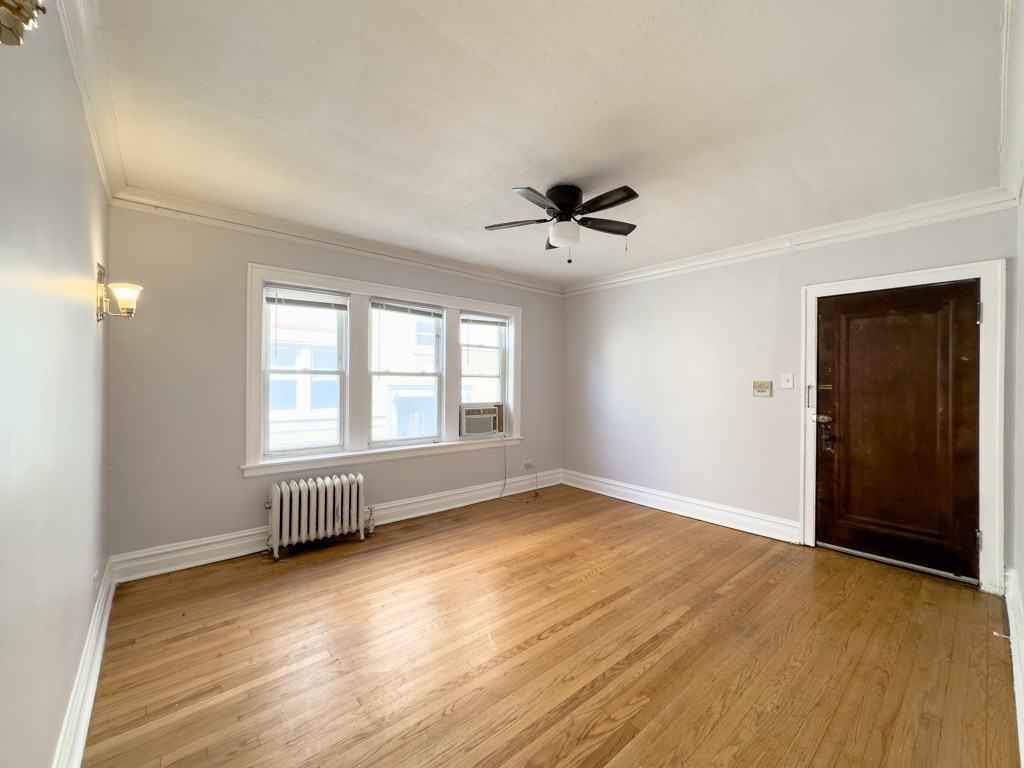 4407 N Kenneth Ave #1A - Photo 4 of 19