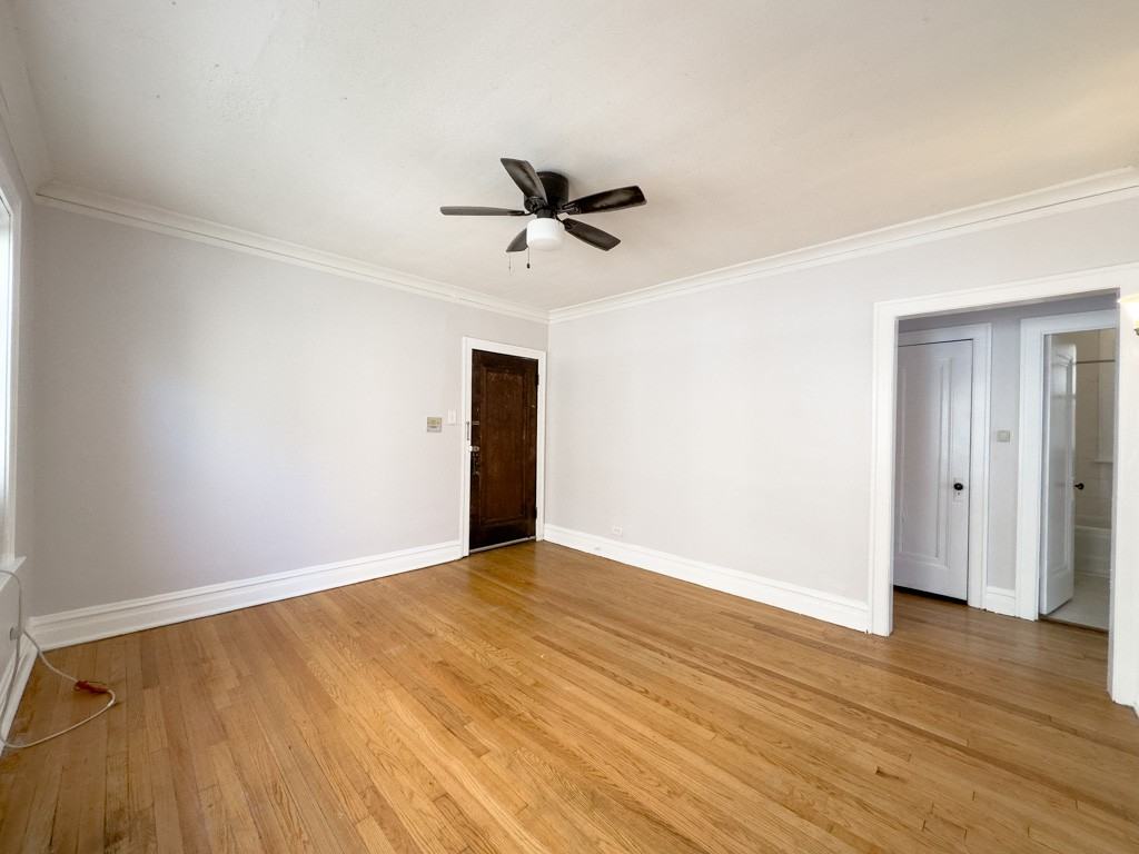 4407 N Kenneth Ave #1A - Photo 5 of 19