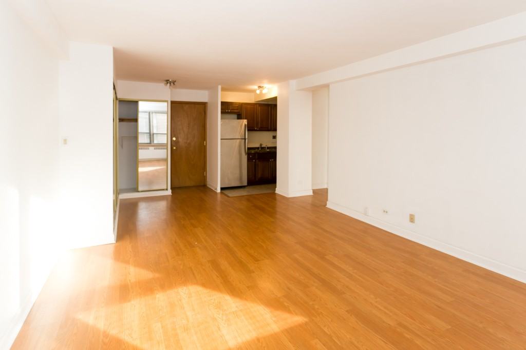 4180 N Marine Dr #604 - Photo 4 of 16