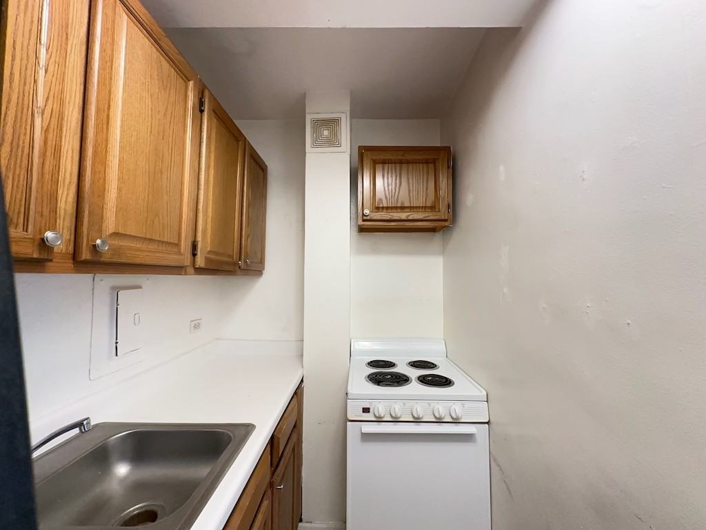 4180 N Marine Dr #312 - Photo 3 of 21