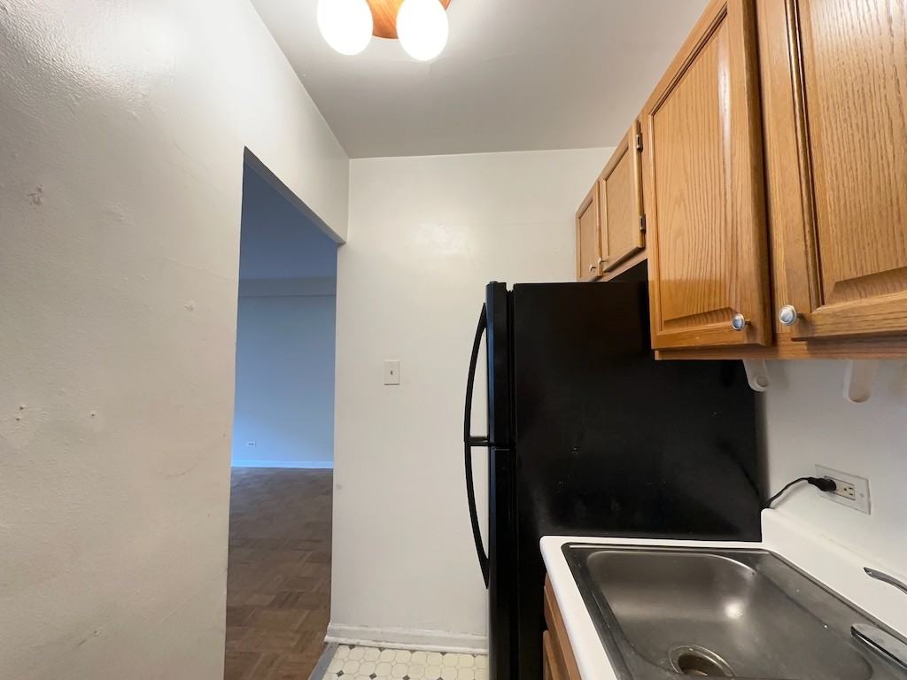 4180 N Marine Dr #312 - Photo 4 of 21