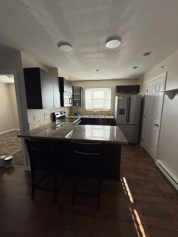 5474 198 Street #401 - Photo 2 of 11