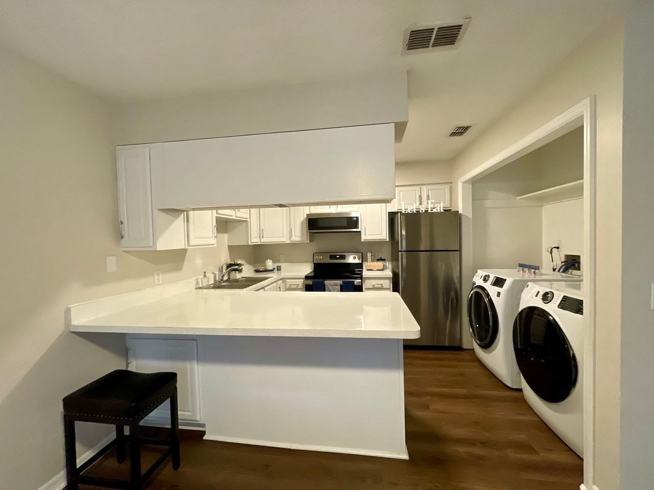The Rhoads Apartments | 2 Bedroom Apartments in Leesburg, FL - Photo 2 of 39