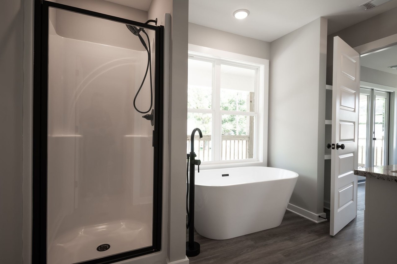 815 Whitehall Rd - Photo 5 of 15