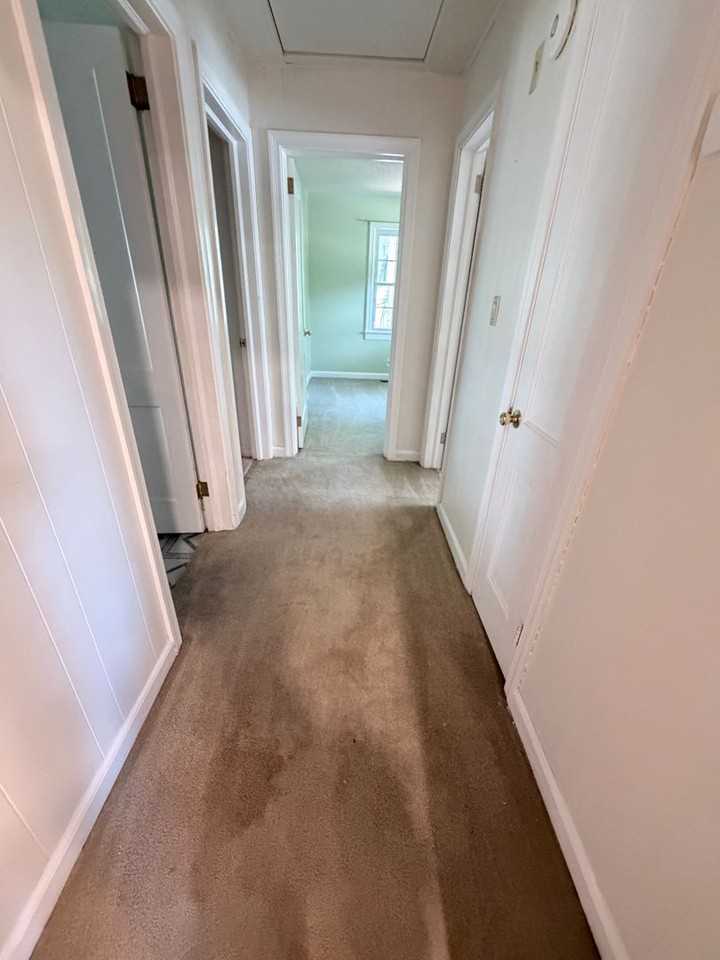 1304 Gracewood Dr - Photo 6 of 8