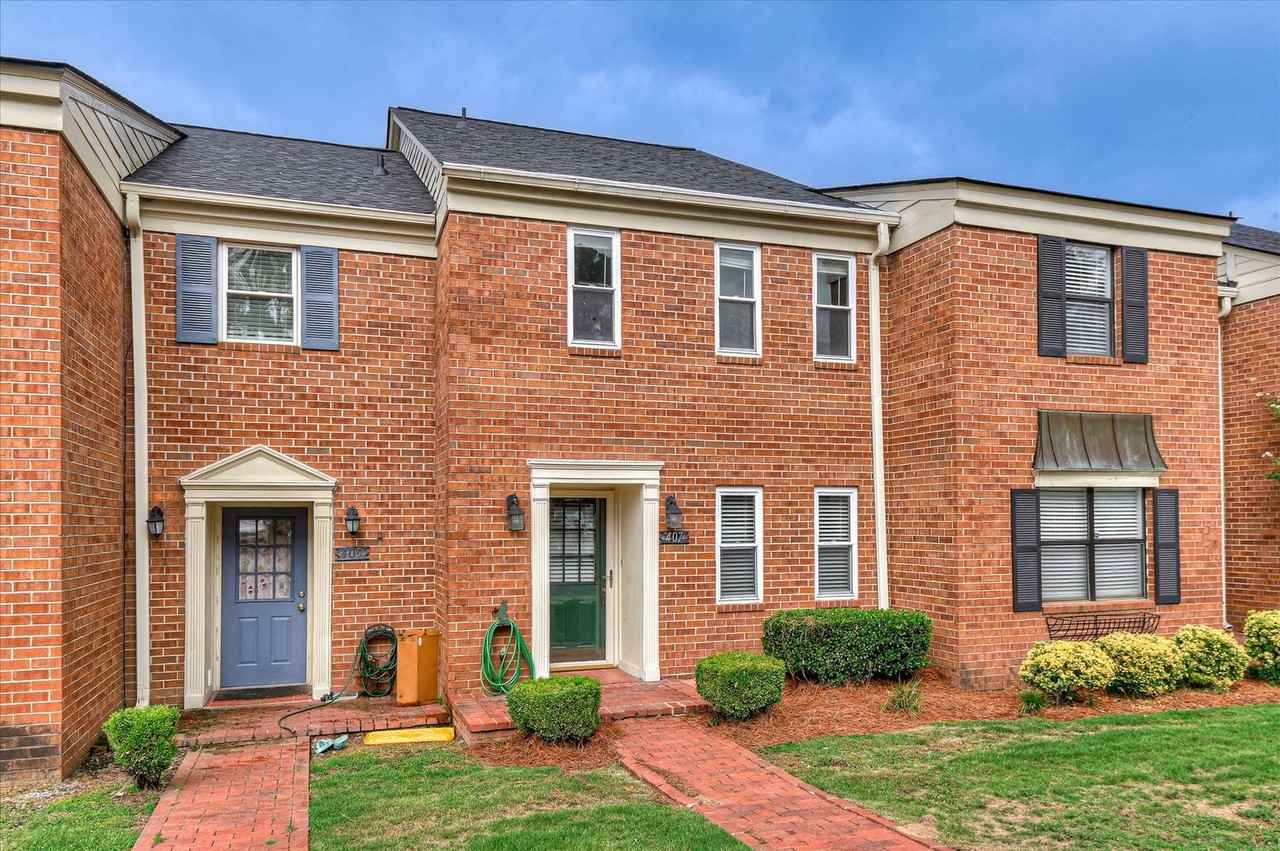407 Folkstone Cir