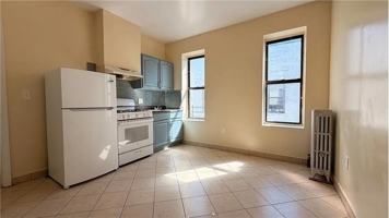 featured image of 107 Bay 22nd St #5